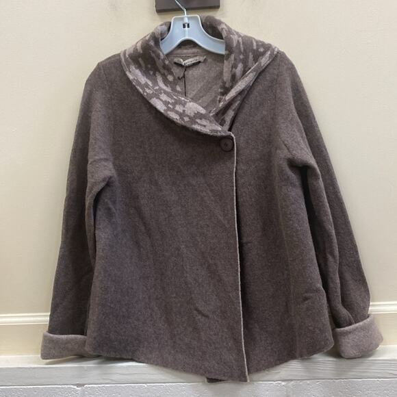 Chiaramente NWT women’s size L wool blend animal print cardigan sweater - Picture 1 of 8